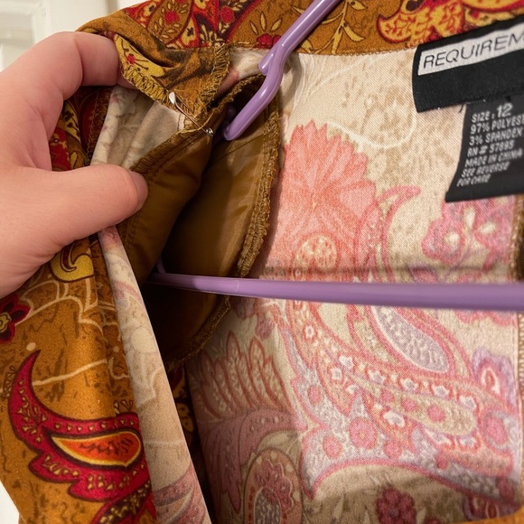 Gorgeous camel brown and red paisley blazer - Picture 13 of 13